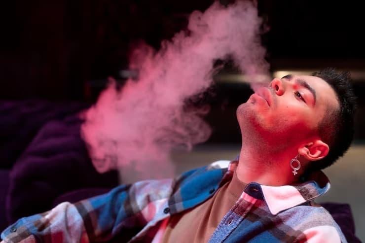 e-cigaretta y cómo el impuesto sobre los líquidos para cigarrillos electrónicos afecta a los usuarios