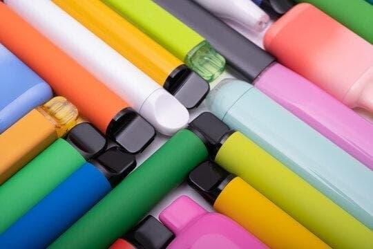 E-Papierosy y el impacto del impuesto cigarrillos electronicos en precios, consumo y regulaciones