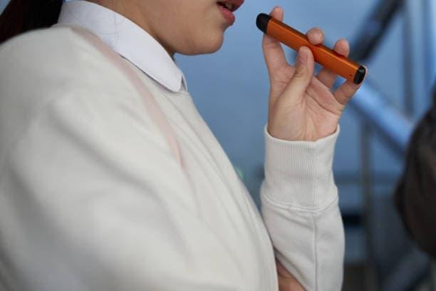 Mejores consejos para ver trực tiếp bóng đá y elegir cigarrillos electrónicos recargables confiables para fans en movimiento