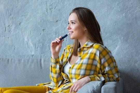 se puede fumar cigarrillo electronico en locales, guía sobre normativa, sanciones y consejos para vape y vape responsable
