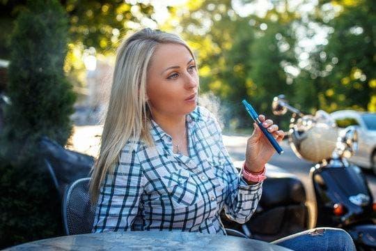 Descubre Liquidy y sus innovadores cigarrillos electrónicos con nicotina para una experiencia única Liquidy