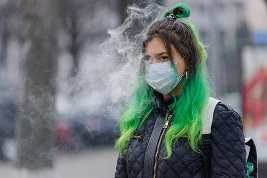 Guía esencial sobre e papierosy y alergia al componenete del cigarrillo electronico, síntomas, causas, prevención y alternativas seguras